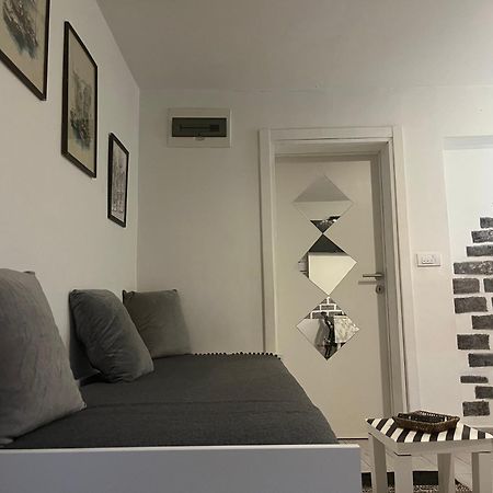 Mosaic Apartment เบลเกรด ภายนอก รูปภาพ